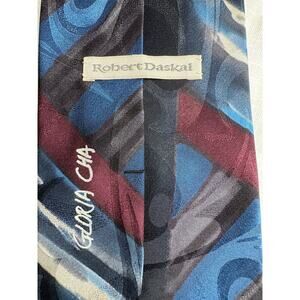 Robert Daskai Tie